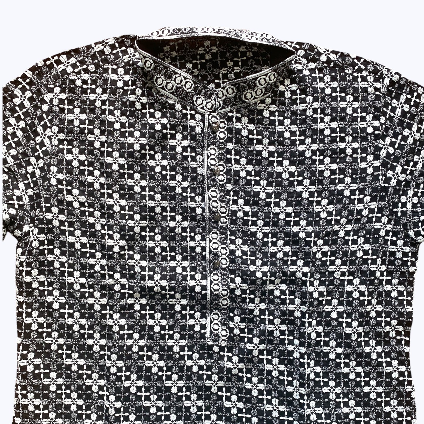 Men’s chikankari kurta set. No scarf included.