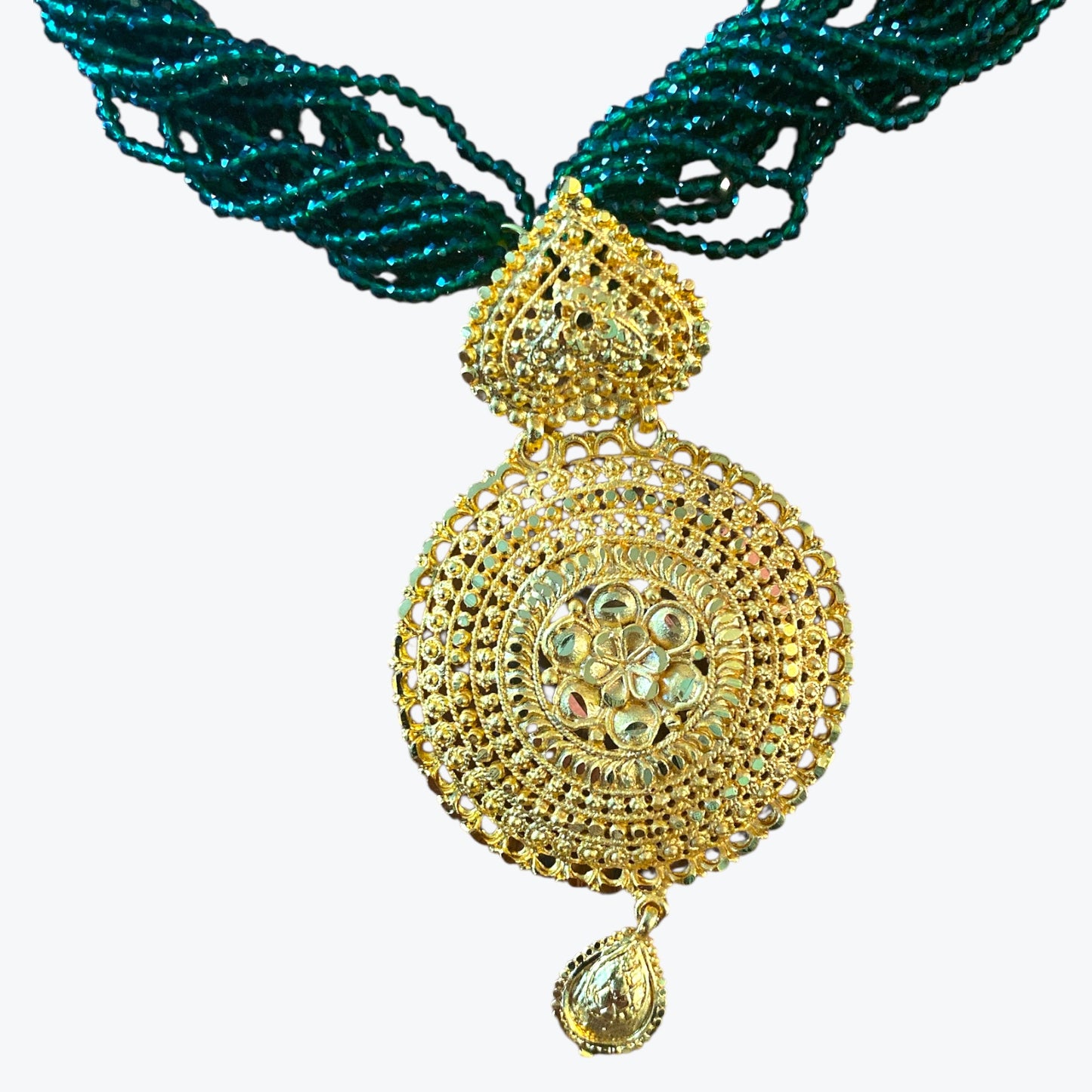 Hydro locket potey and earring sets.Long har