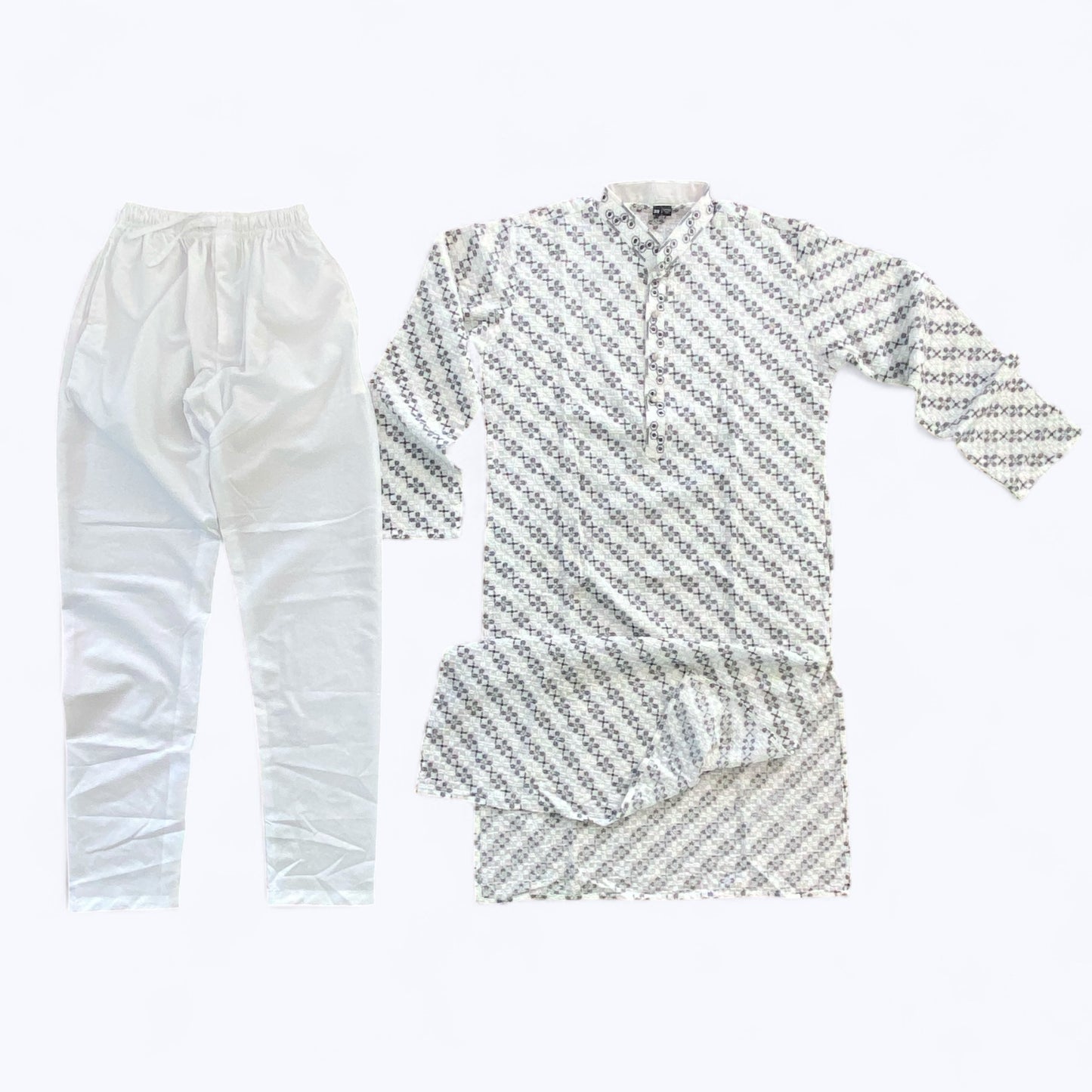 Men’s chikankari kurta set. No scarf included.
