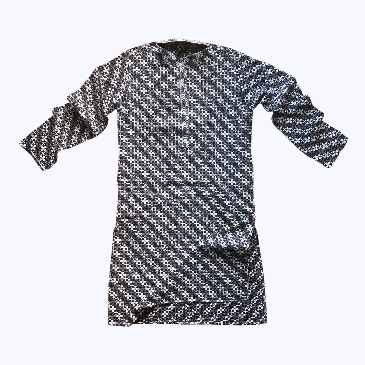 Men’s chikankari kurta set. No scarf included.