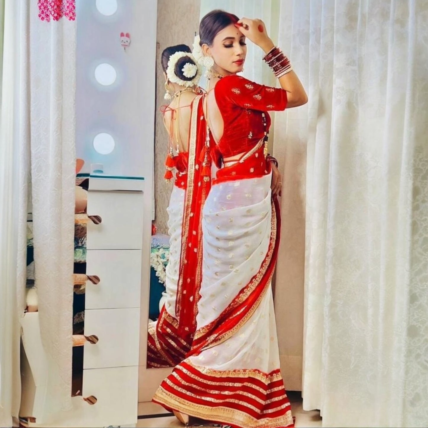 Pure banarashi georgette sari only