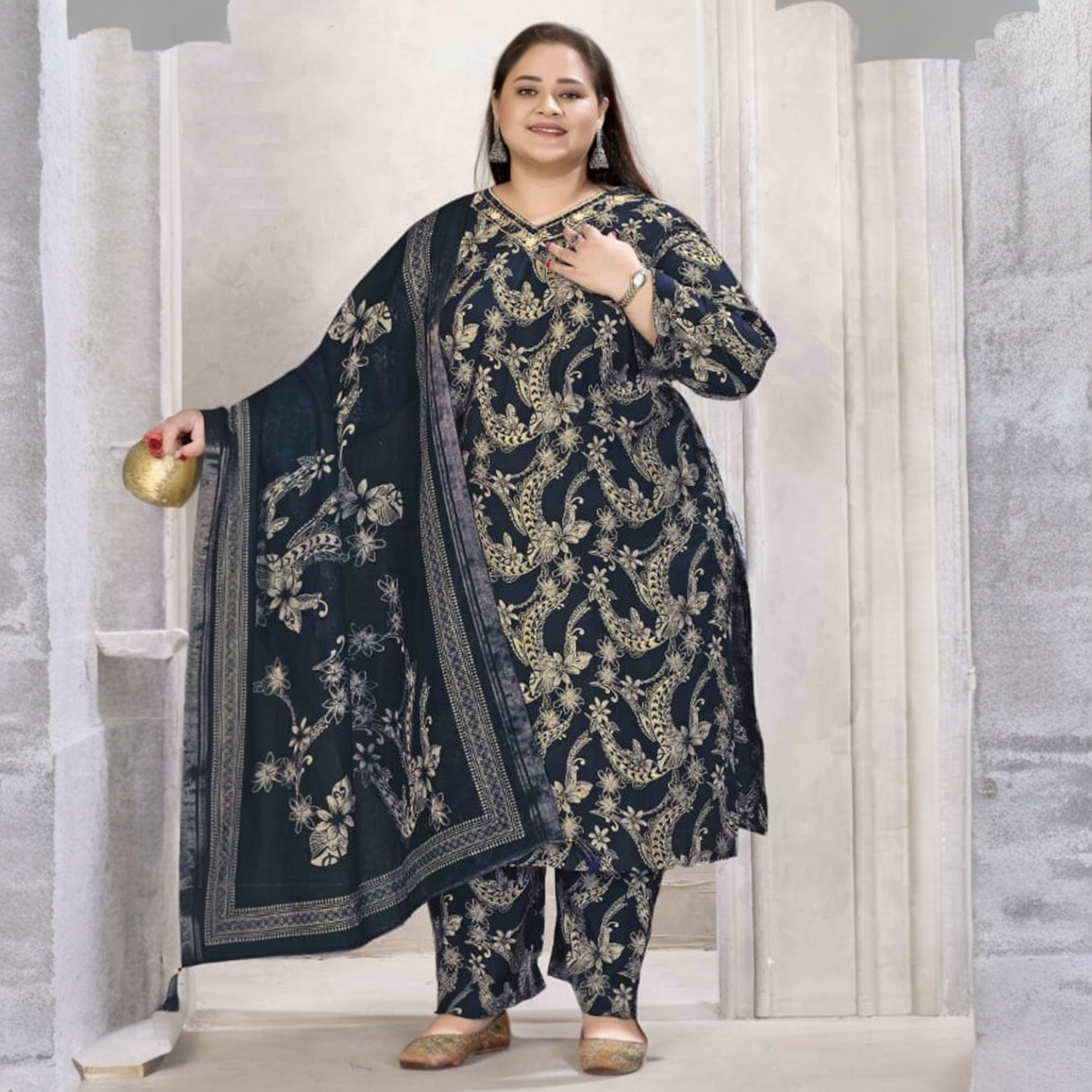 Moksh international plus size kurta set