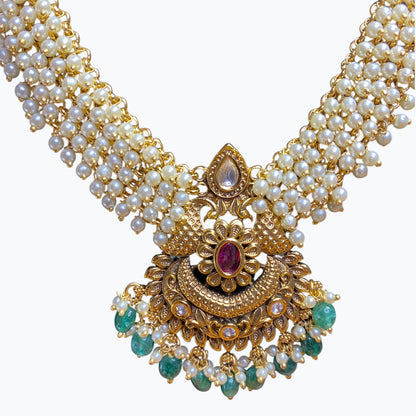 Temple necklace and earrings set