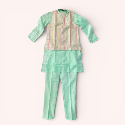 Men’s kurta and Nehru jacket set