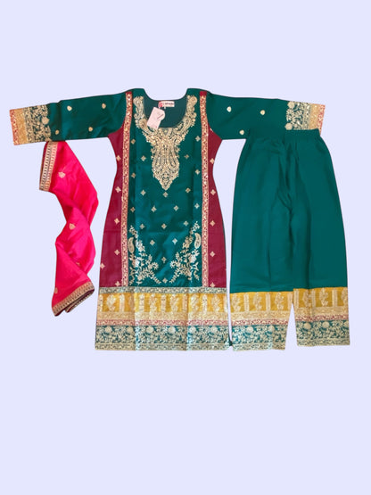 Afsana riva kurta set.