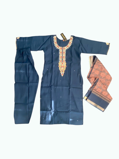 KANKU straight kurta set