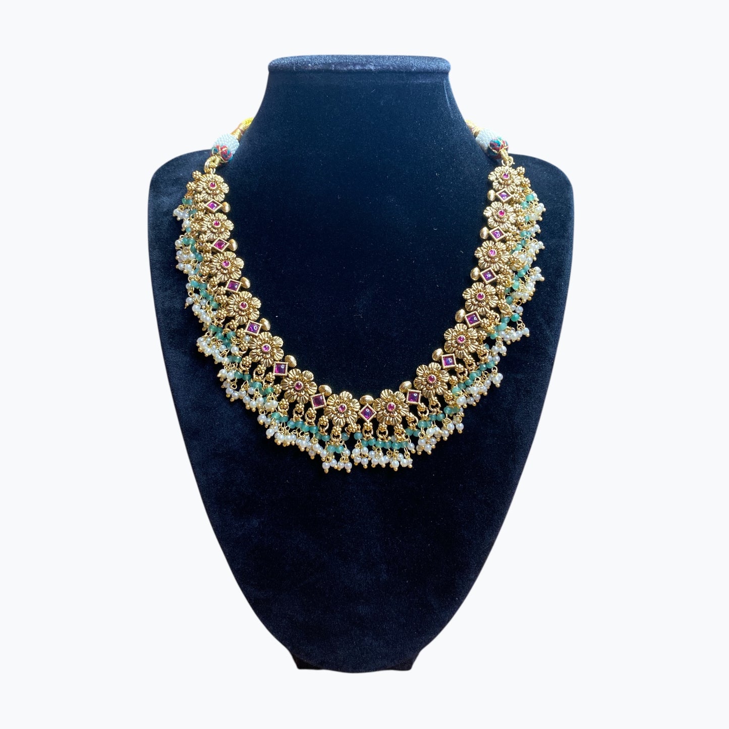 Temple necklace and earrings set