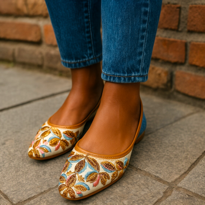 Perfect gold sequined shoes woman