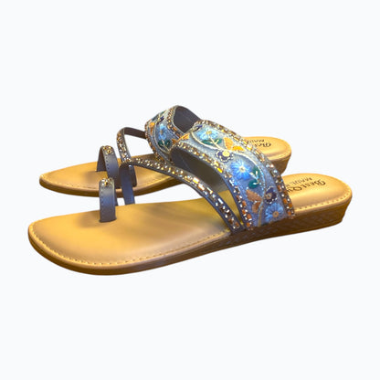 Embroidered Toe-Ring Ethnic Sandals – Kolhapuri Style